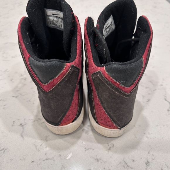 Red Wine Nike Cork Shoes - Picture 4 of 5